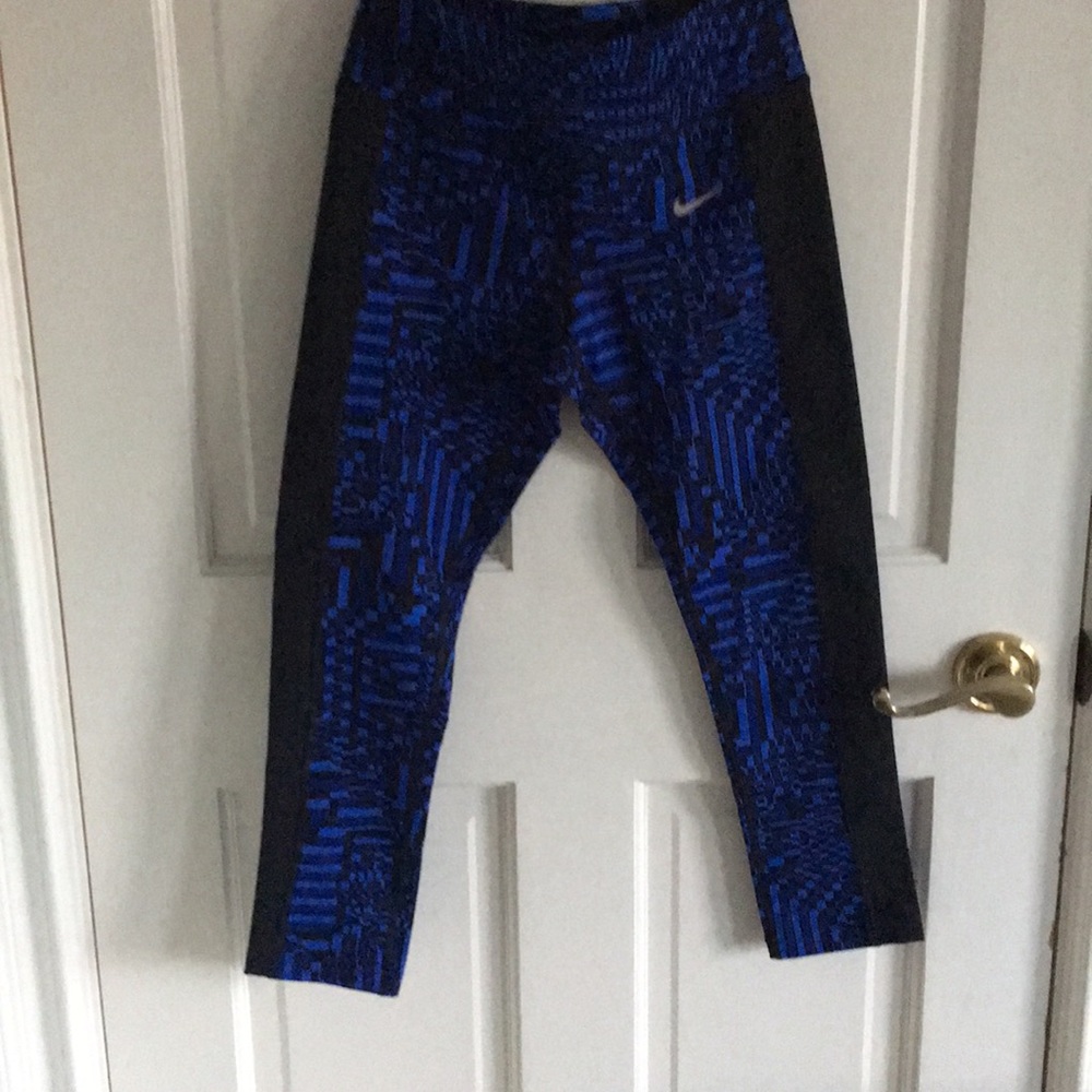Nike epic lux tight fit leggings